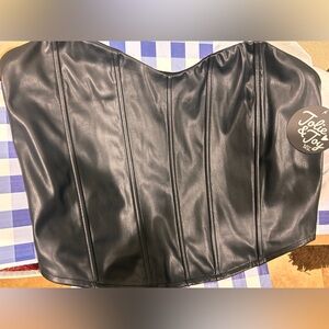 Jolie Black strapless top for Night Out